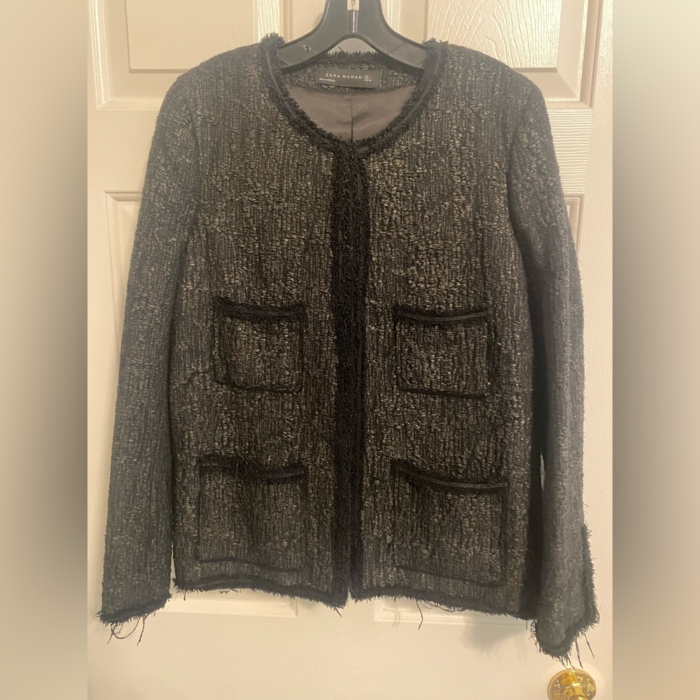 Stylish Zara Woman Designer Like Black Textured Blazer w/ Fringe Trim Sz L